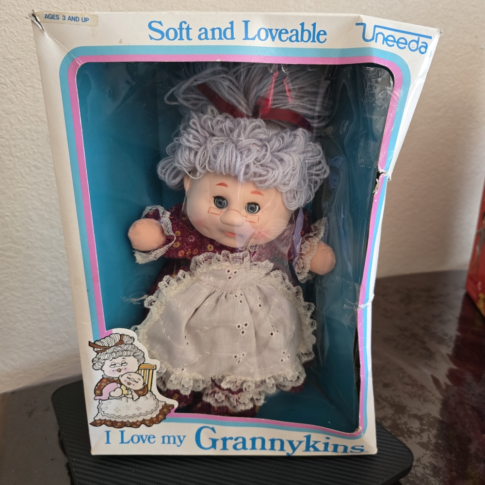 I Love My Grannykins Soft and Loveable Doll Vintage (Uneeda)
